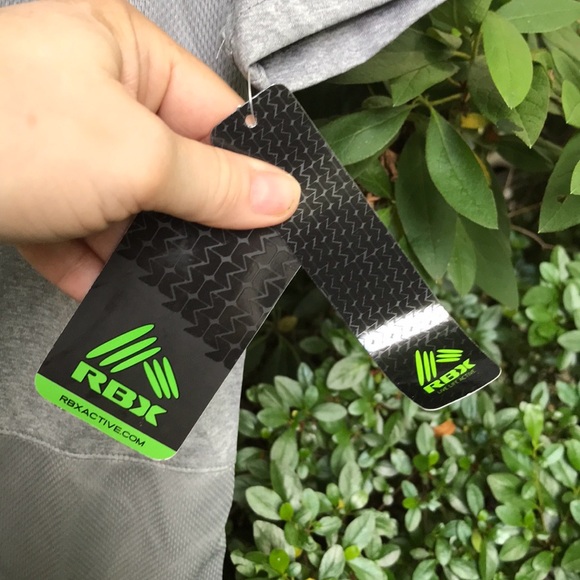 NWT RBX Reebok Perform Gray SS Tee Flexibility Quick Drying Lightweight L 14/16 - Picture 8 of 15